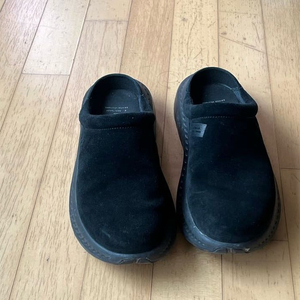 ugg 화이트 마운티어링 265