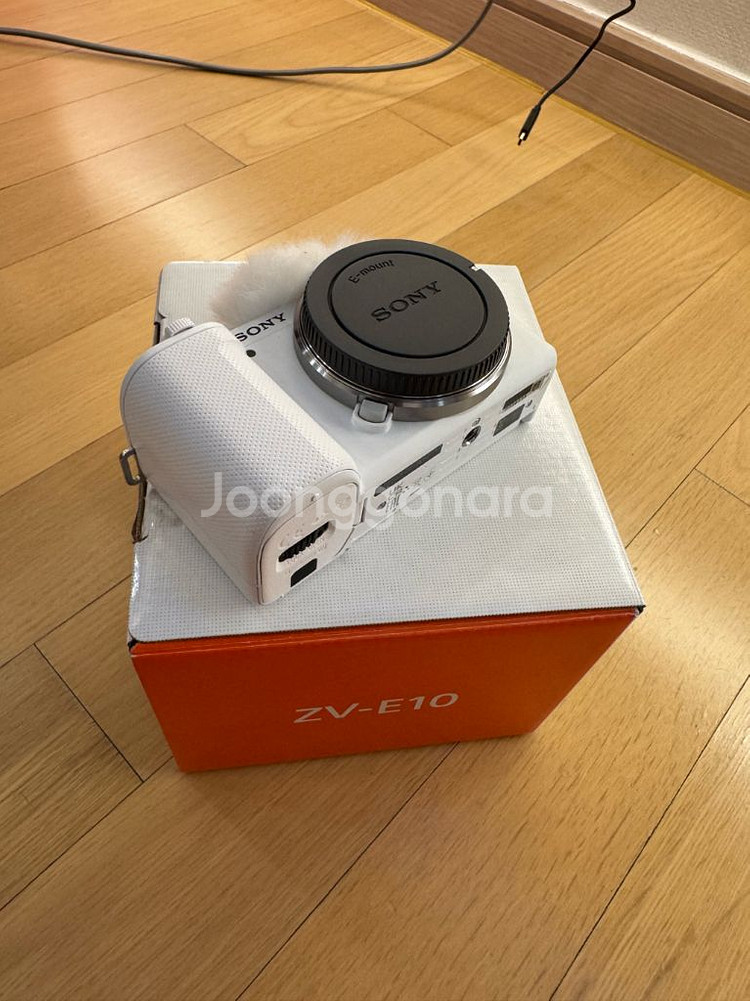 소니zv-E10+ 렌즈16mm F1.4--2