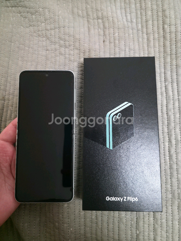 갤럭시 z플립6 512gb 민트 (skt) 팝니다.--0