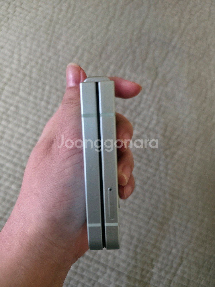 갤럭시 z플립6 512gb 민트 (skt) 팝니다.--17