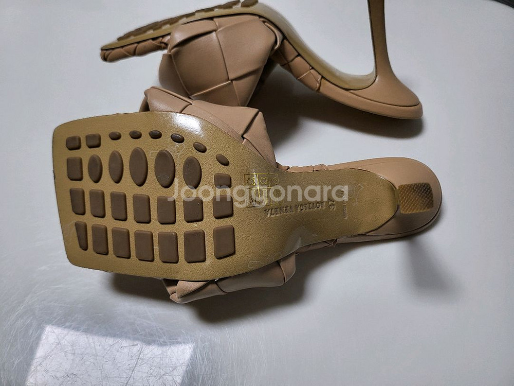 [1회 착용] 보테가 베네타 샌들 37 / 굽 9cm--4
