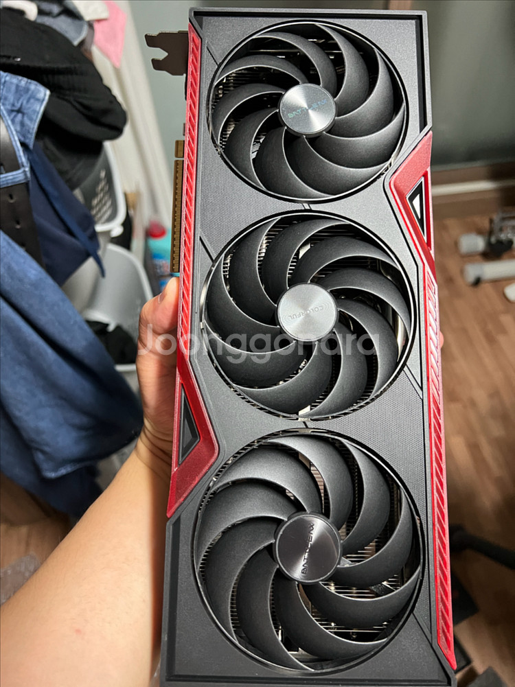 컬러풀 5070ti 토마호크 팝니다--4