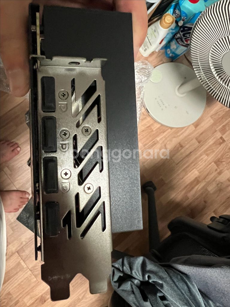 컬러풀 5070ti 토마호크 팝니다--7