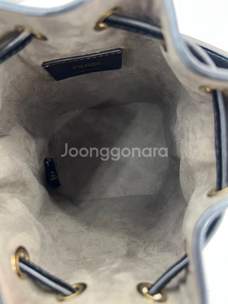 [럭스올 울산점]펜디 몬트레조 버킷백 미니 복조리백--4