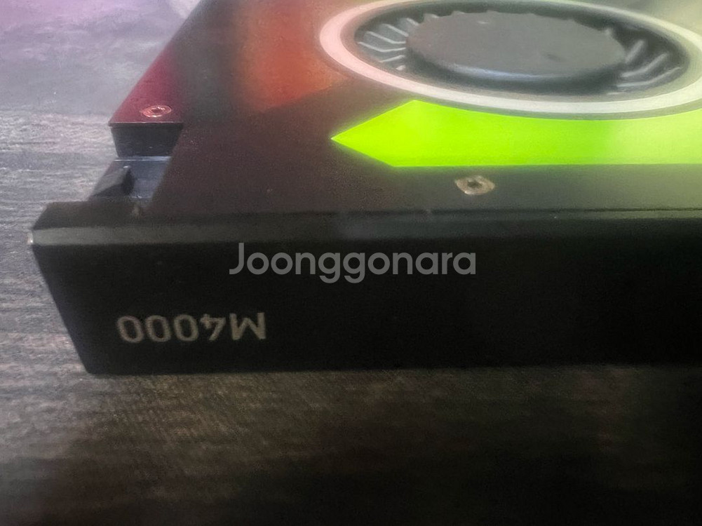 쿼드로 M4000 그래픽 카드--1