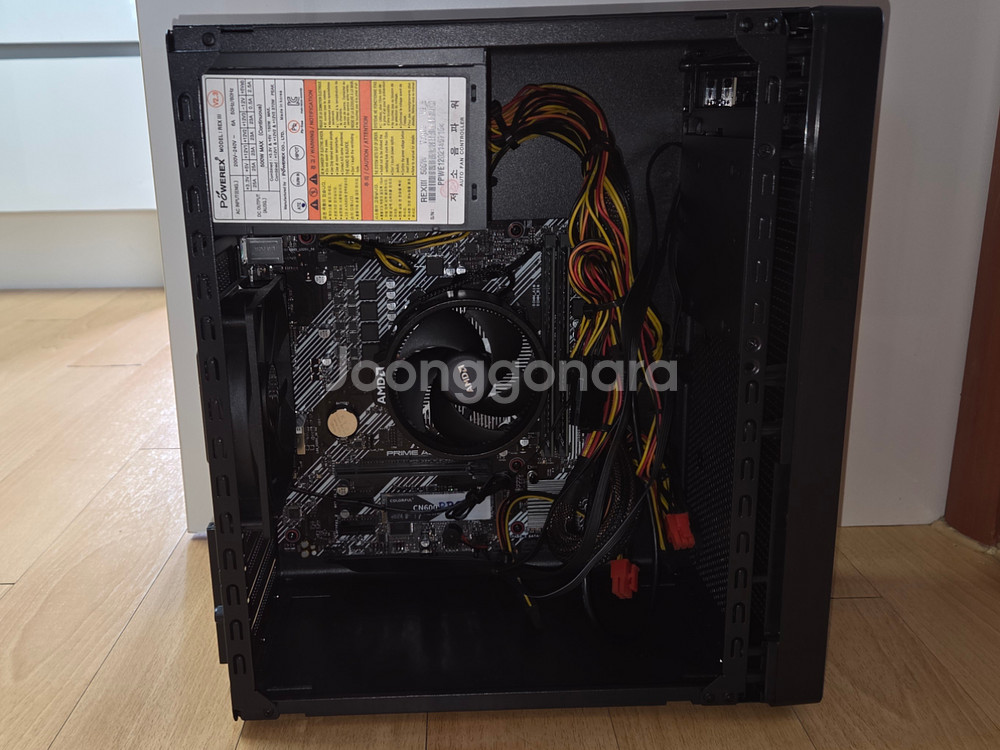 AMD 3400G 파카소 조립 데스크탑 팝니다--2
