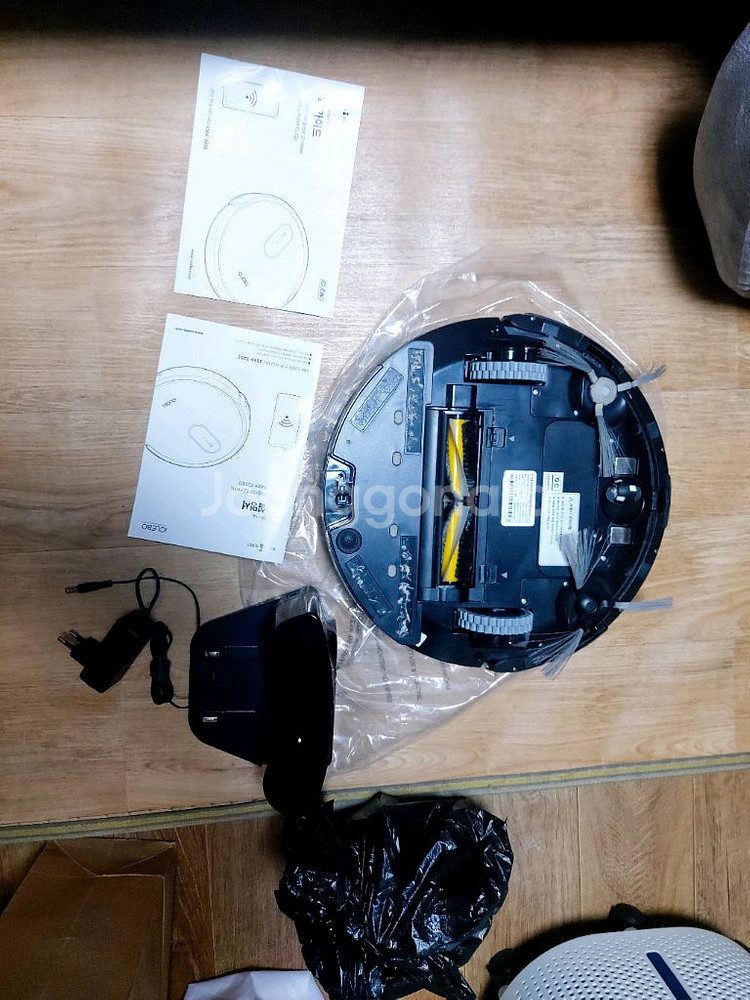 아이클레보 G5 PRIME 퓨어 화이트 로봇청소기--2