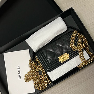 샤넬 보이 체인지갑 woc