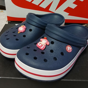 크록스225~230지비츠포함 네이비.