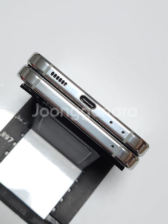 갤럭시Z플립5 256G 무잔상 민트 49918--4