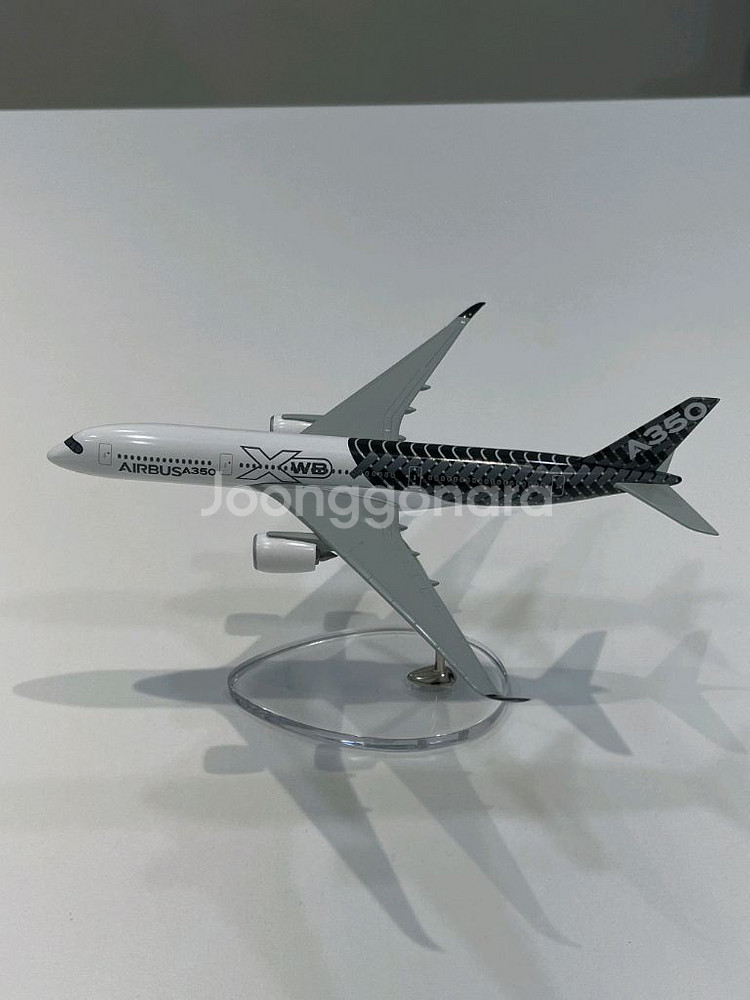 에어버스 A350 XWB 1:400 스케일 모형 미개봉--2