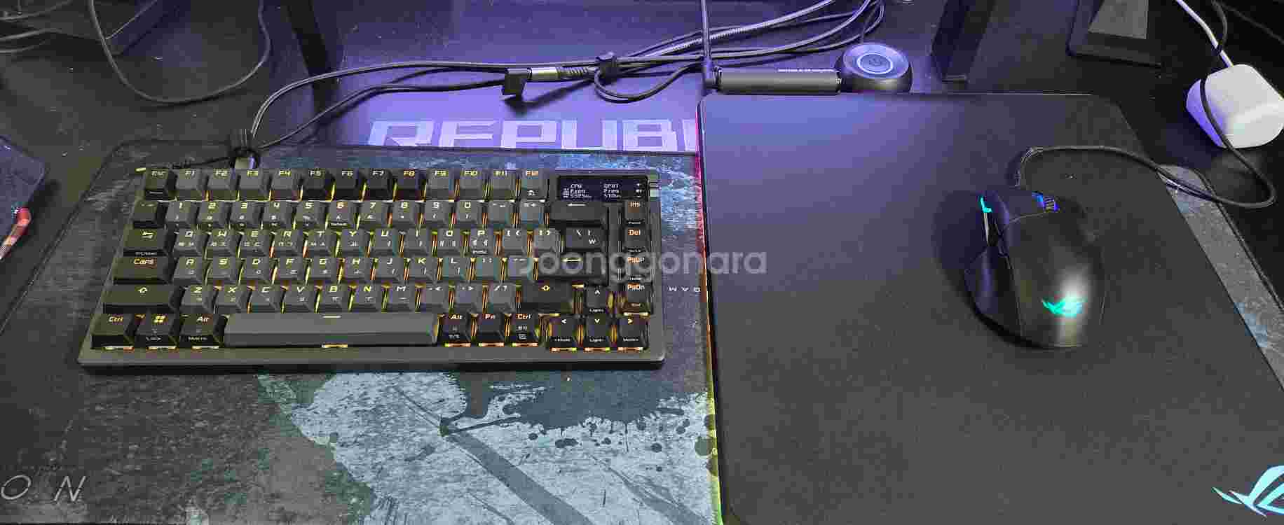 9800x3D ASUS X870E HERO 본체 팜.--2