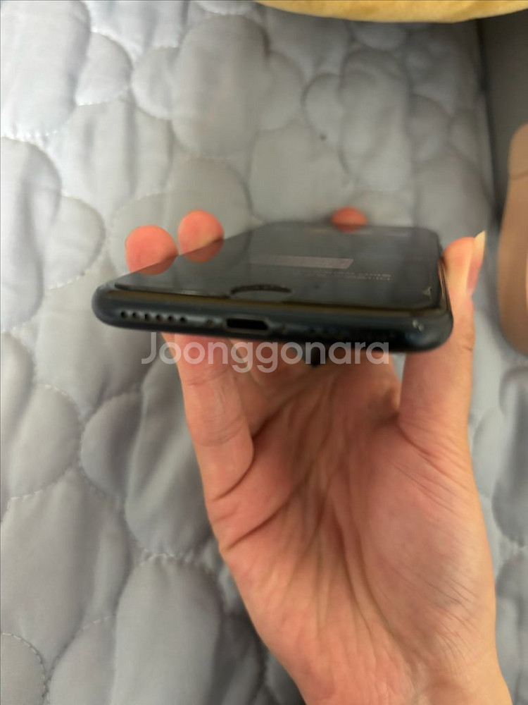 아이폰 SE3 128G 블랙--3