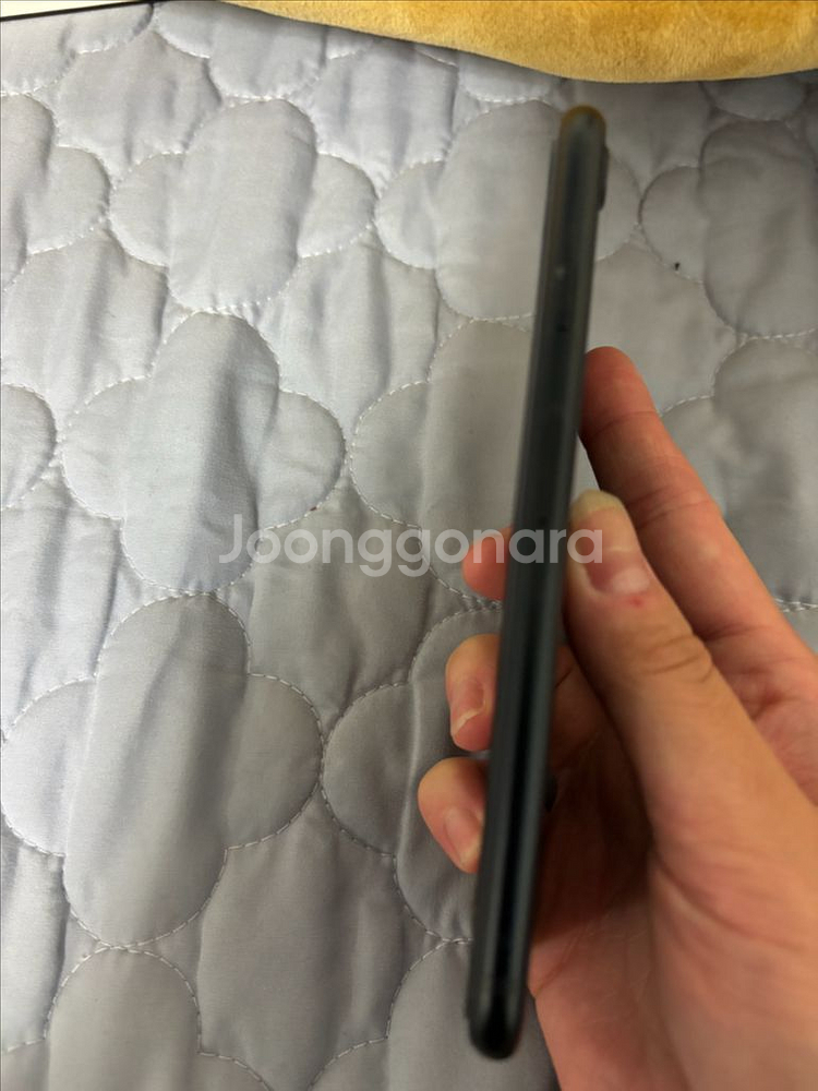 아이폰 SE3 128G 블랙--5