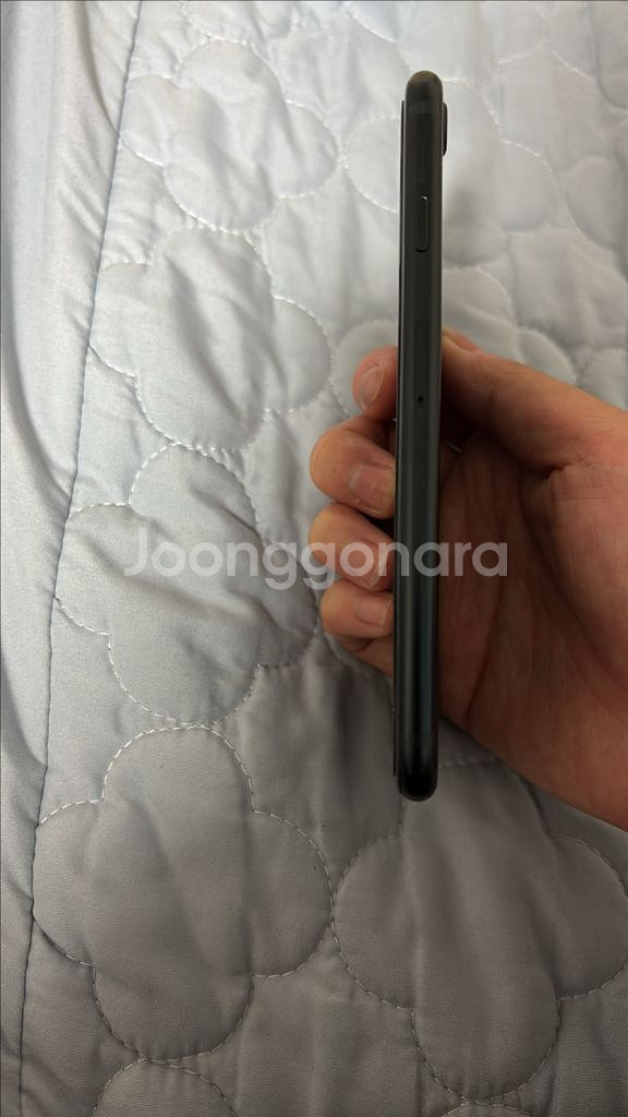 아이폰 SE3 128G 블랙--9