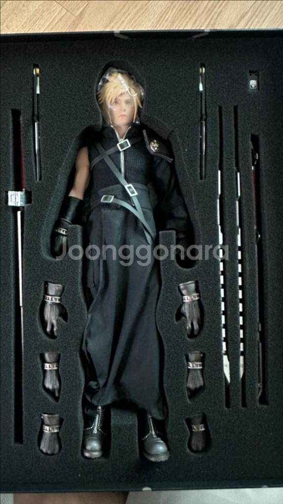 VTSTOYS 파이널판타지 1/6 클라우드 피규어--6