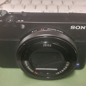 소니 카메라 RX100MK4 판매