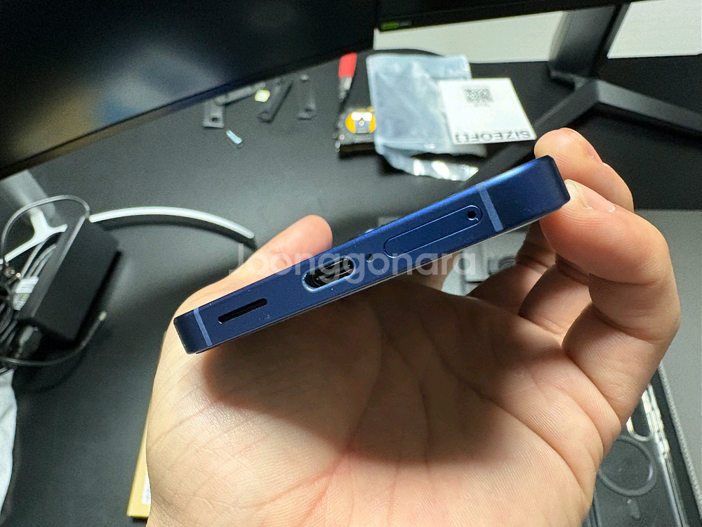 갤럭시s25 512gb 네이비 자급제 새상품급--4