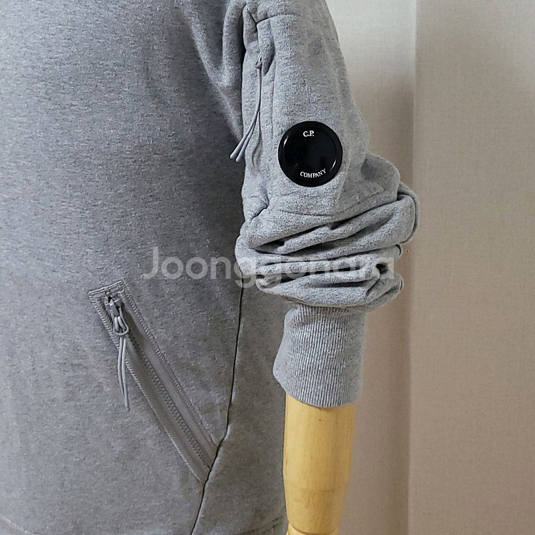 씨피컴퍼니 맨투맨--2