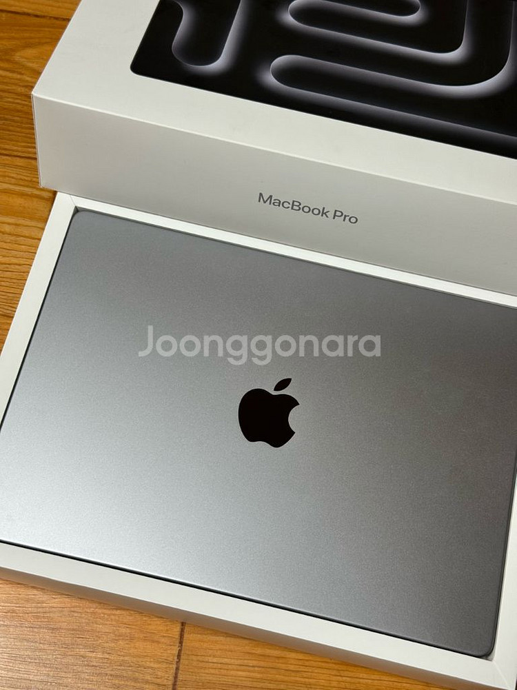 맥북 14인치 M3 프로 16gb 1TB--1