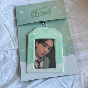 미개봉 현재 더보이즈 오마모리 더비랜드 일본 포카홀더