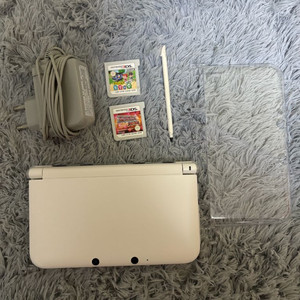 닌텐도 3DS XI 화이트 (게임 포함)