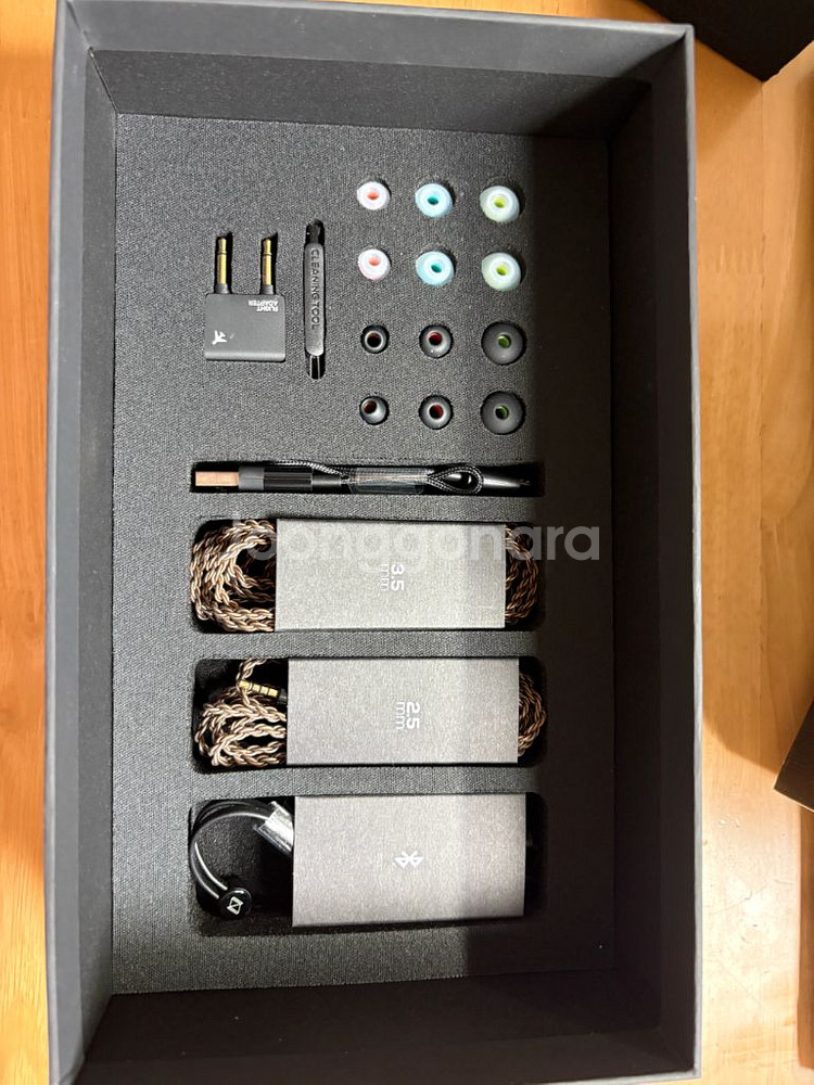 AKG N5005 이어폰 판매합니다--2