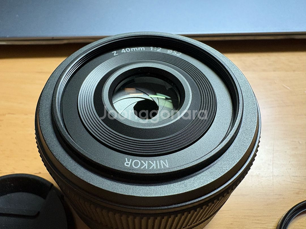 니콘 NIKKOR Z 40mm f2 렌즈 판매합니다--2