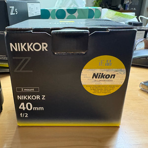 니콘 NIKKOR Z 40mm f2 렌즈 판매합니다