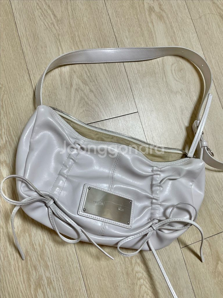 마뗑킴 셔링백 화이트--0