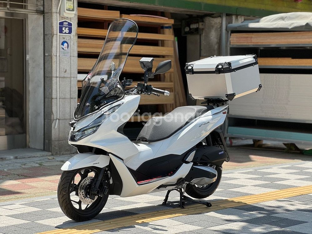 혼다/PCX125/23년식/310만원/신차급/배달풀셋팅--3