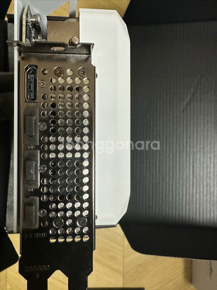 이엠텍 미라클 5070ti 화이트 중고 판매--3