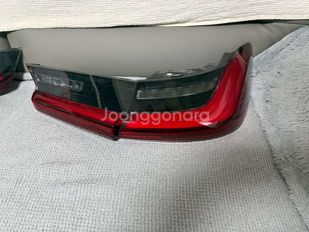 BMW G80 M3 후미등(테일램프) 좌우 팝니다.--2
