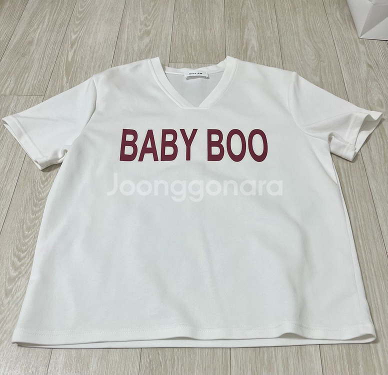 흰색 반팔 티셔츠(새상품)--0