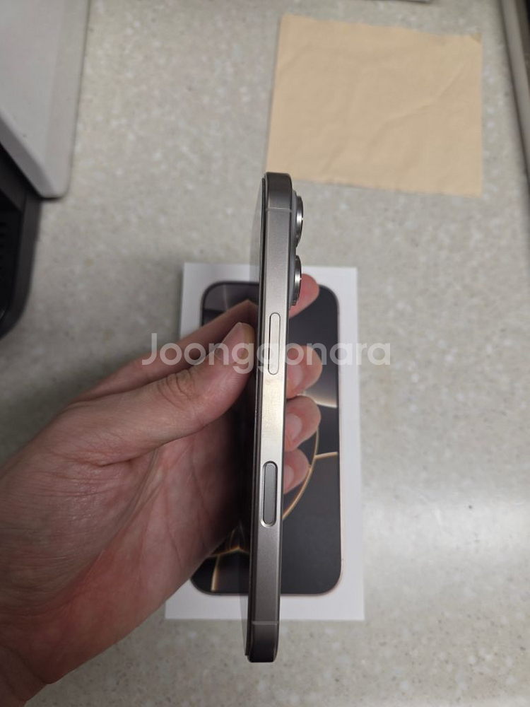 아이폰16 프로 256GB 내추럴 티타늄 아이폰 16--5