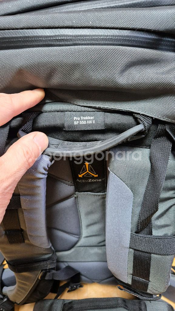 로우프로 프로 트레커 BP 550 AW II 카메라가방--0