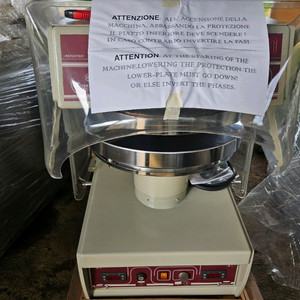 이태리 피자프레스 새상품 받침대 포함