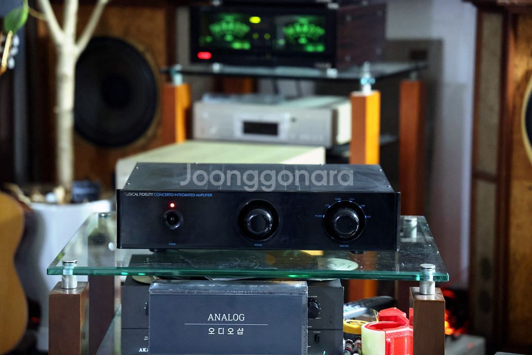 뮤지컬피델리티 콘체르토 인티앰프--1