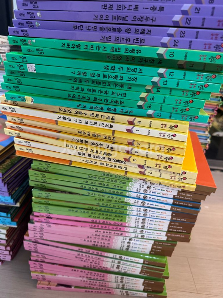 교원 삼국유사 지리 한국사 탐구 등등등.--4