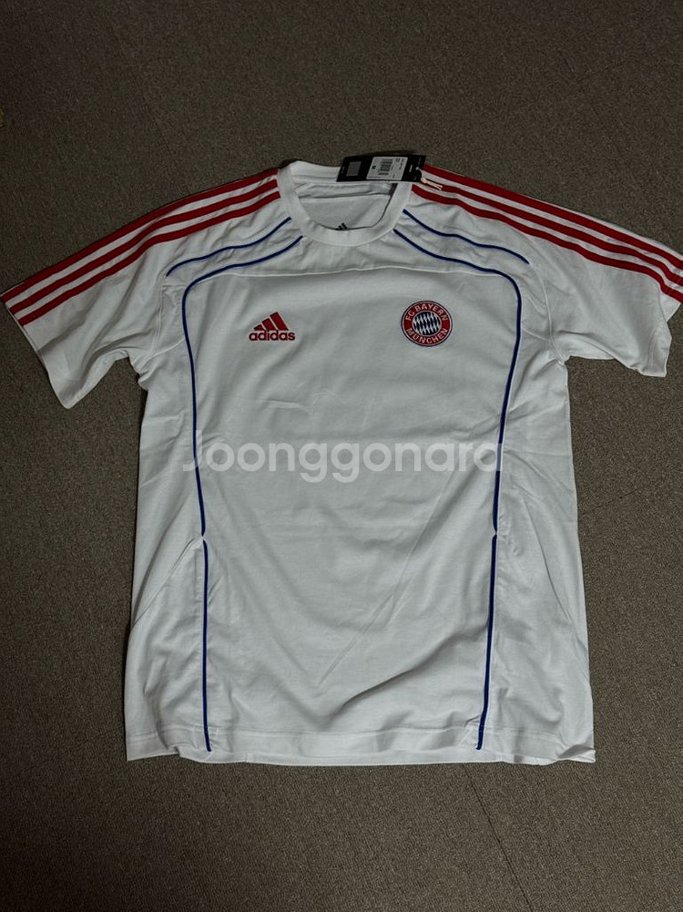 아디다스 FC바이에른 UBP 반팔 티 M사이즈 새상품--1