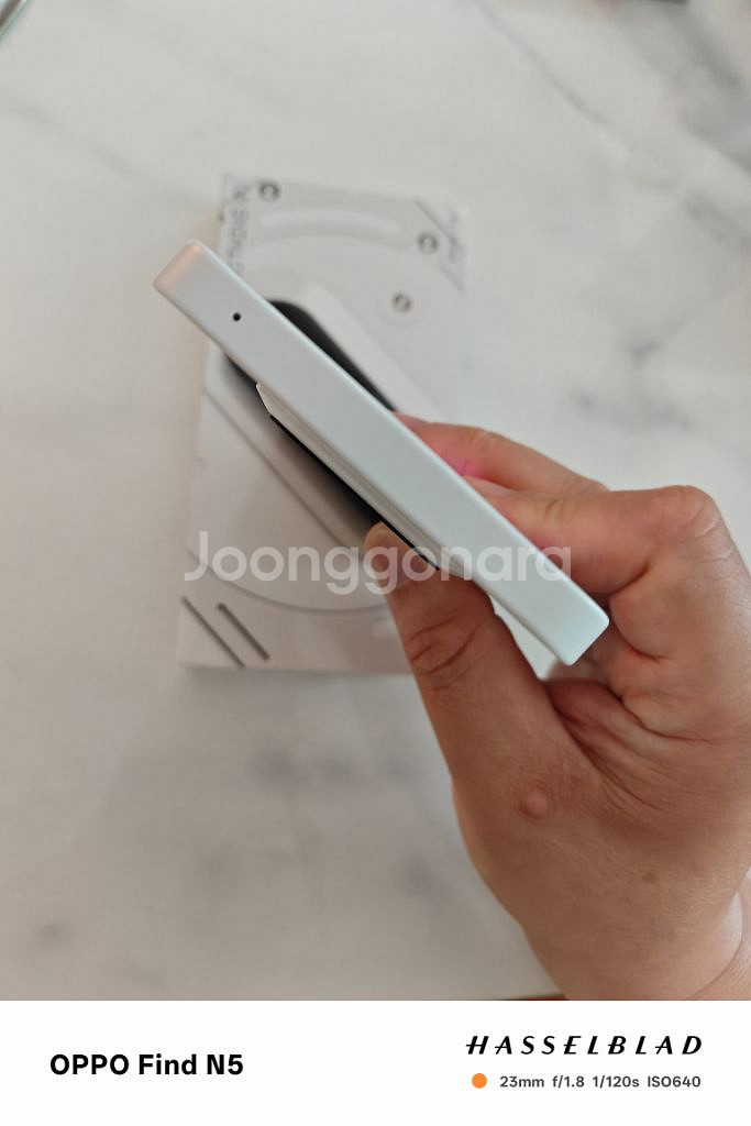 낫씽폰 3A 12G 256 판매합니다.--6