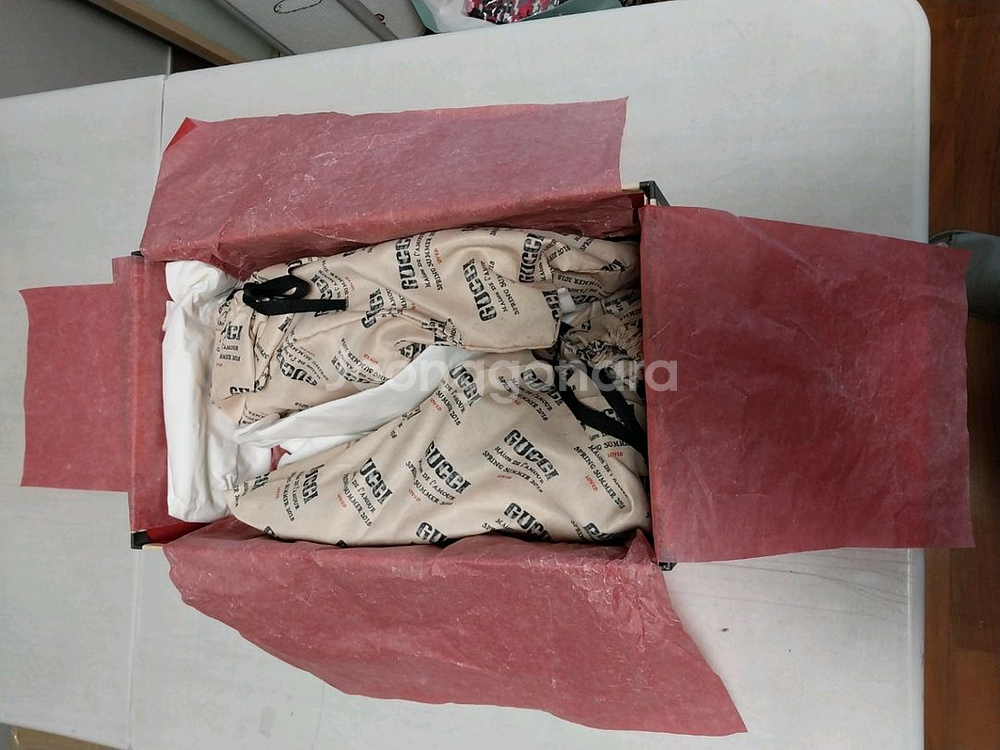 구찌 꿀벌자수구두(한정판모델)--2