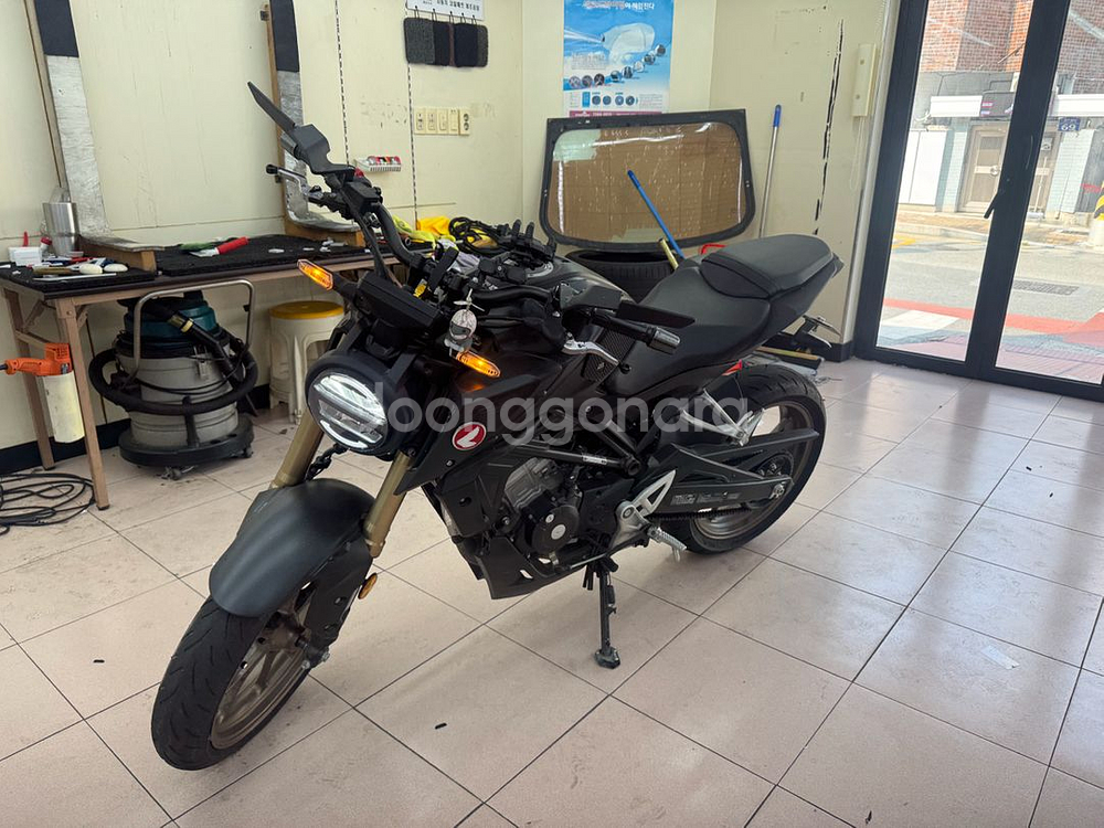 CB125R 23년--0