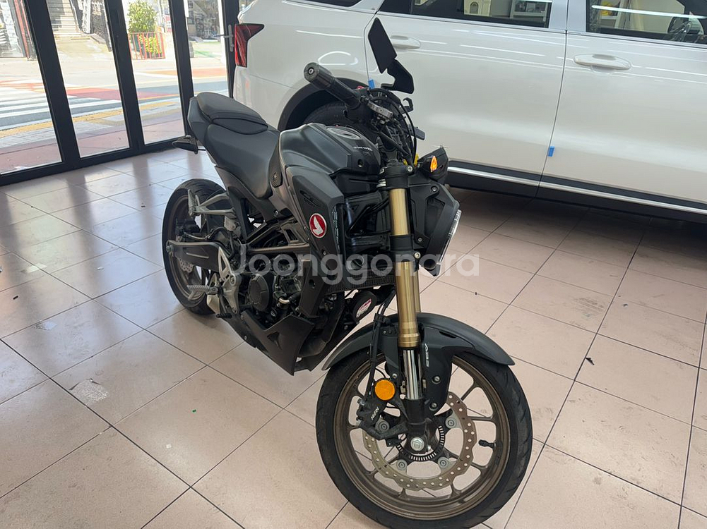 CB125R 23년--2
