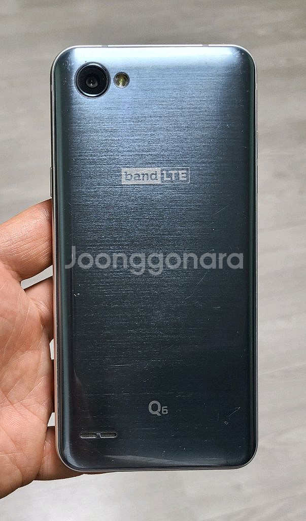 LG Q6(X600) 블루 32GB 싸게 팝니다.--1