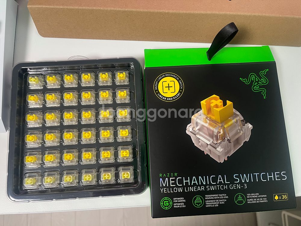 RAZER Blackwidow V4 75%+옐로우스위치--3
