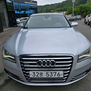 12년식 아우디A8(3세대)4.2FSI콰트로LWB