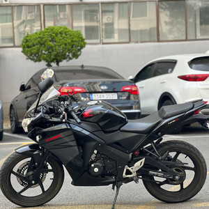 혼다/CBR125/ 16년식/3@@@KM/150만원/흑