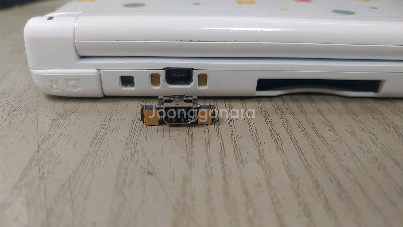 닌텐도 3ds 3dsxl 충전단자 수리--0
