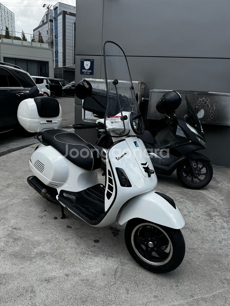 베스파 gts125--2